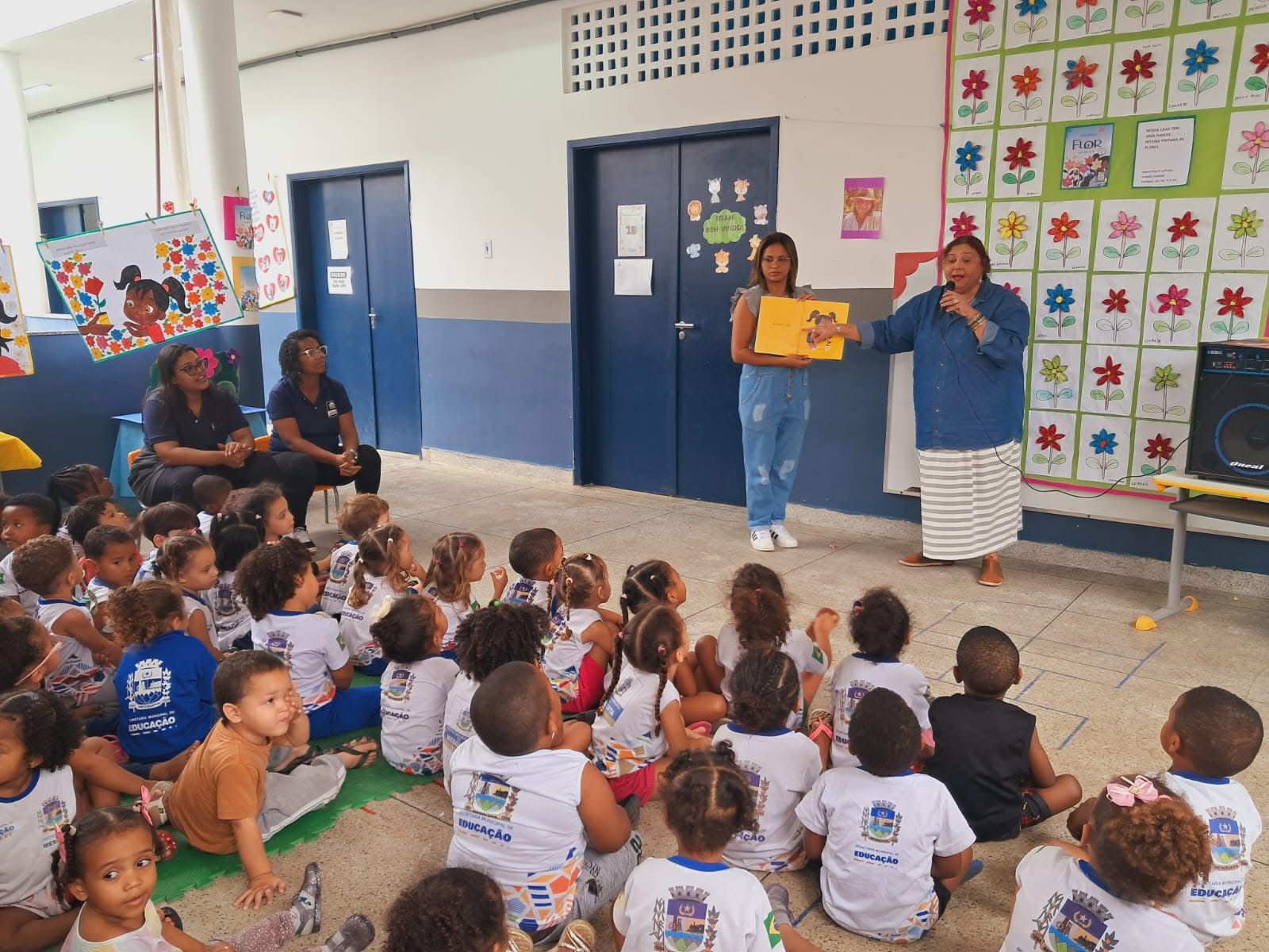 Read more about the article Um Encontro Literário Especial na E.M.E.I. Margarida da Silva Duarte